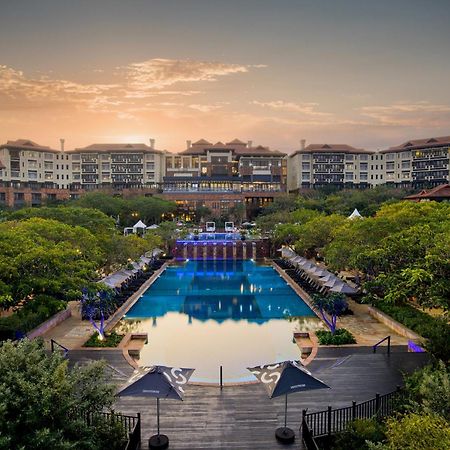 The Capital Zimbali Hotel Балито Екстериор снимка The Village at Sunway Putra