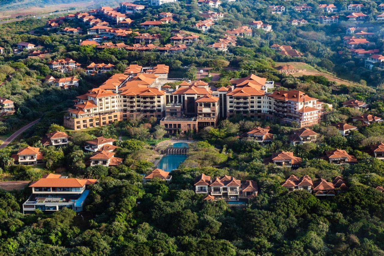 The Capital Zimbali Hotel Балито Екстериор снимка The Banyan Tree Hotel in Phuket, Thailand